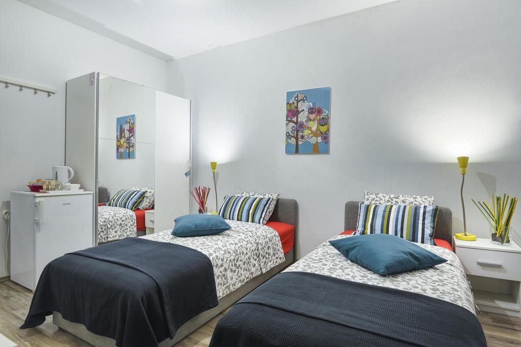 Top Center Rooms & Studio Пула Екстер'єр фото