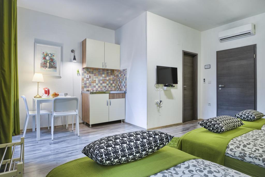 Top Center Rooms & Studio Пула Екстер'єр фото