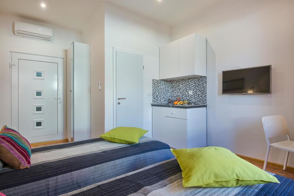 Top Center Rooms & Studio Пула Екстер'єр фото