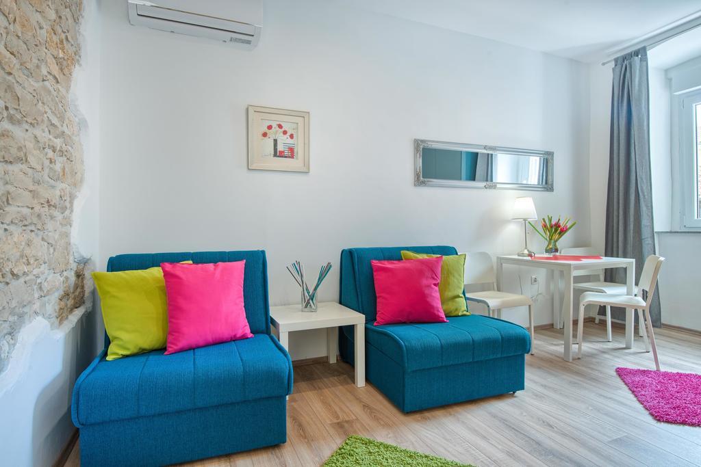Top Center Rooms & Studio Пула Екстер'єр фото